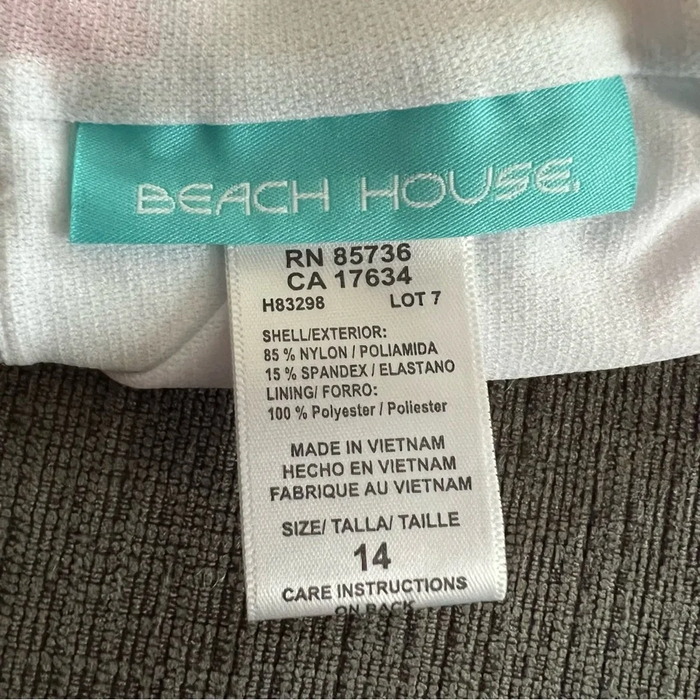 Womens BEACH HOUSE Hawaiian Print Soft Cup Tankini Size 14